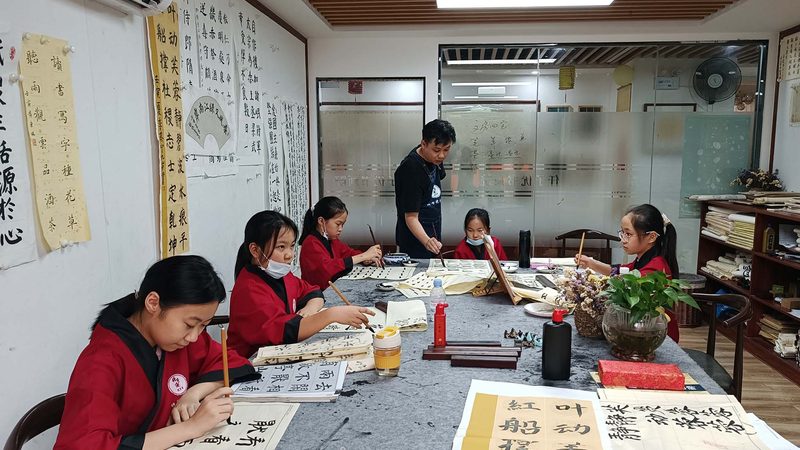 成人高考学历：国家承认，求职路上的敲门砖